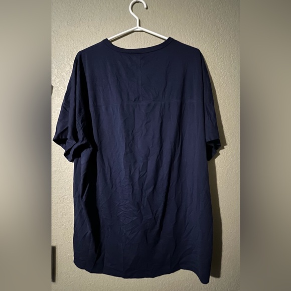 Lululemon Fundamental Pocket Tee - Picture 2 of 3